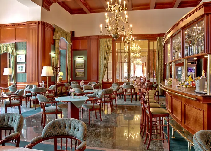 Esplanade And Golf Отель