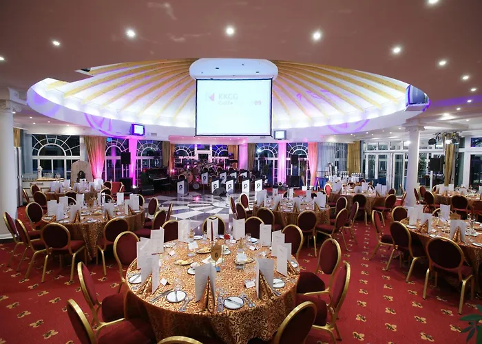 Отель Esplanade And Golf