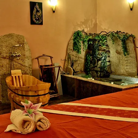 滨海温泉高尔夫度假酒店 酒店 5*