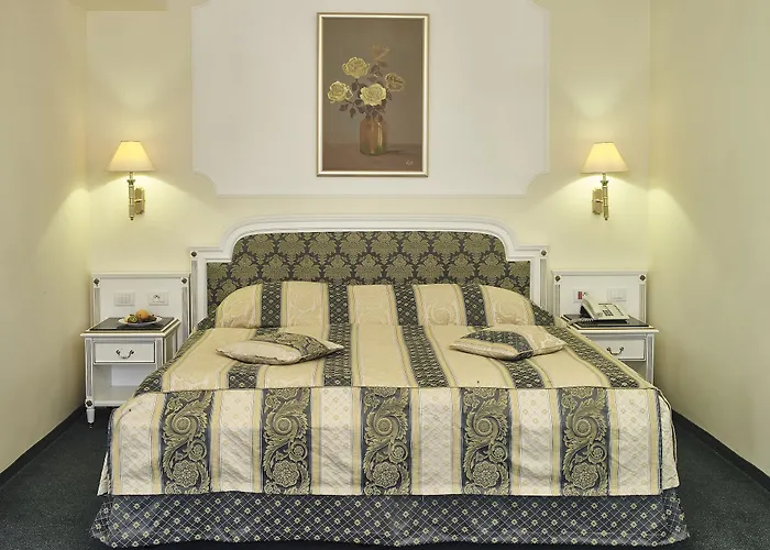 滨海温泉高尔夫度假酒店 5*