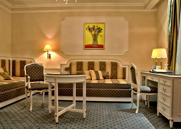 滨海温泉高尔夫度假酒店 5*