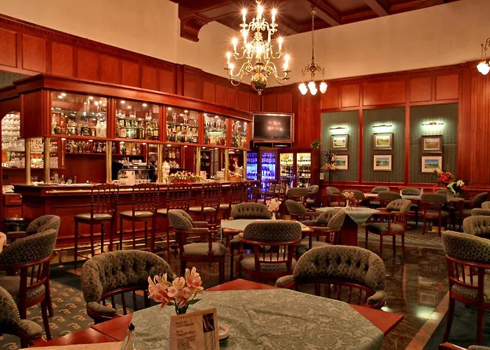 酒店 滨海温泉高尔夫度假酒店 5*